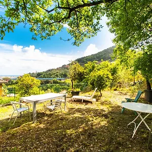Chiavari Cozy Apartments In Villa With Shared Garden & Parking Chiavari